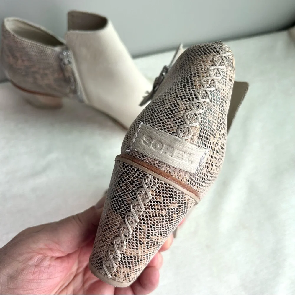 SOREL NADIA booties